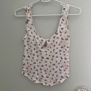 Floral cropped tank